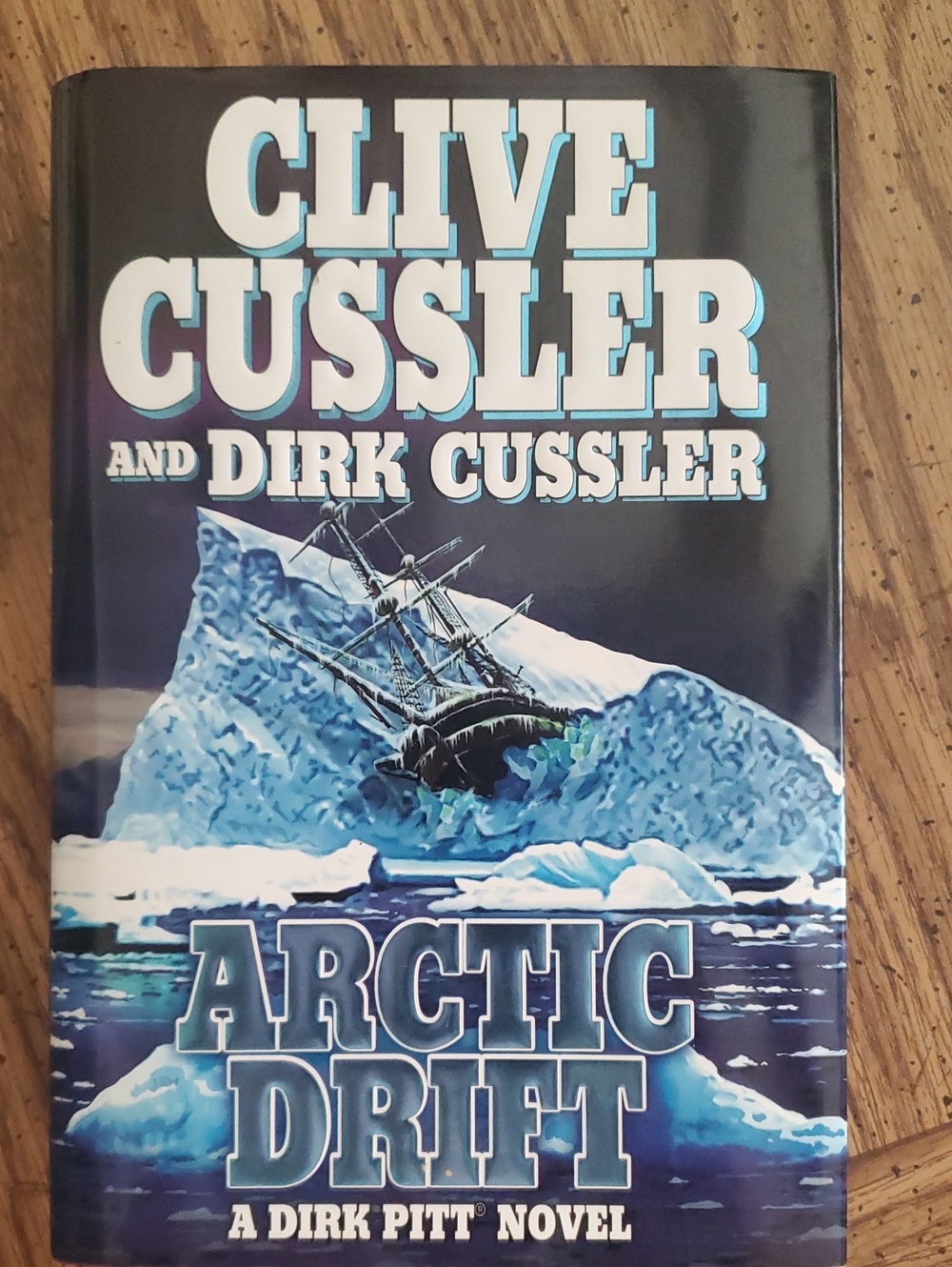 Clive Cussler & Dirk Cussler — Arctic Drift (Hardcover) — Blue Ice Jacket